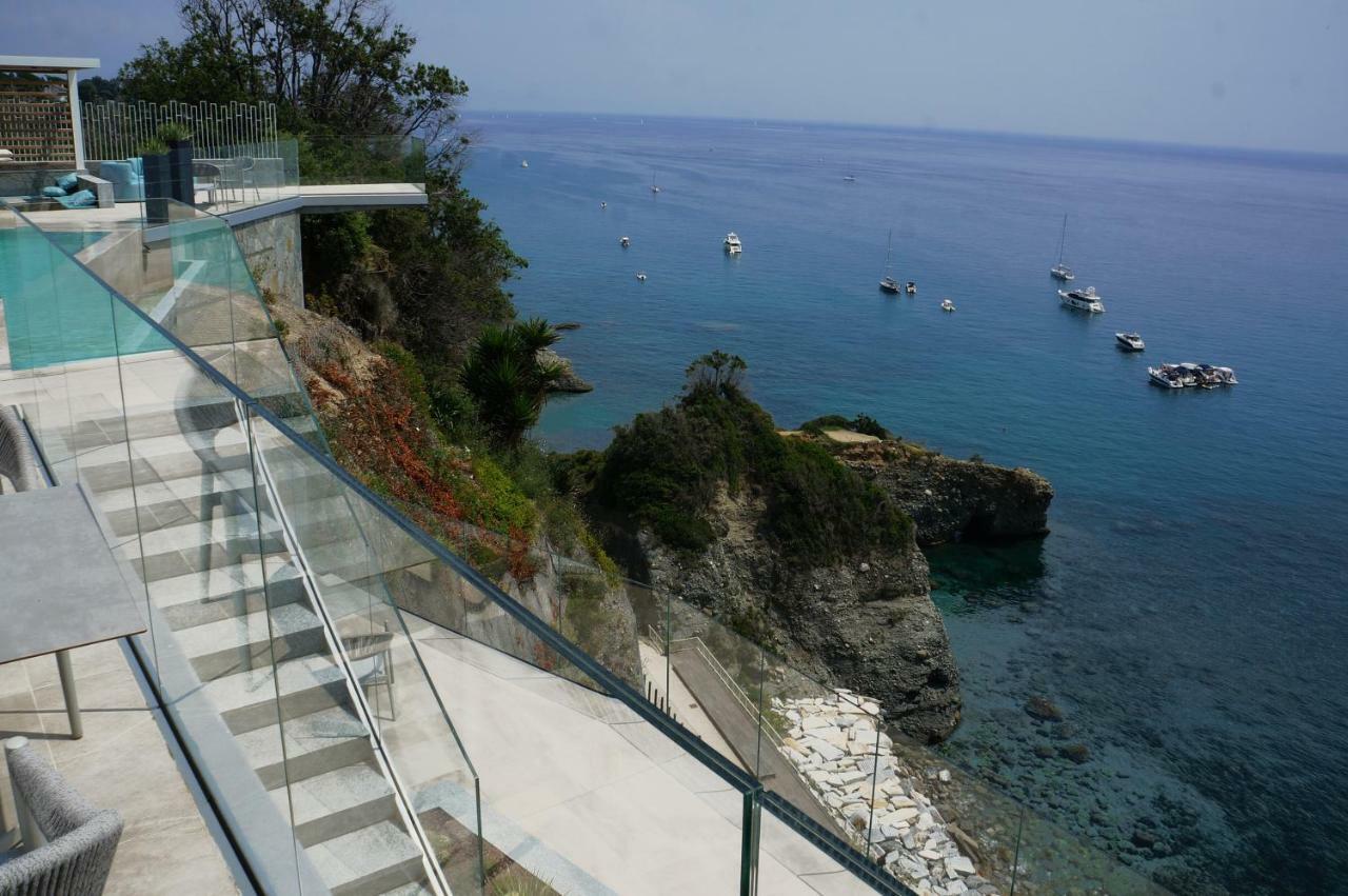 B&B Capo Torre Resort & Spa Albisola Superiore Kültér fotó