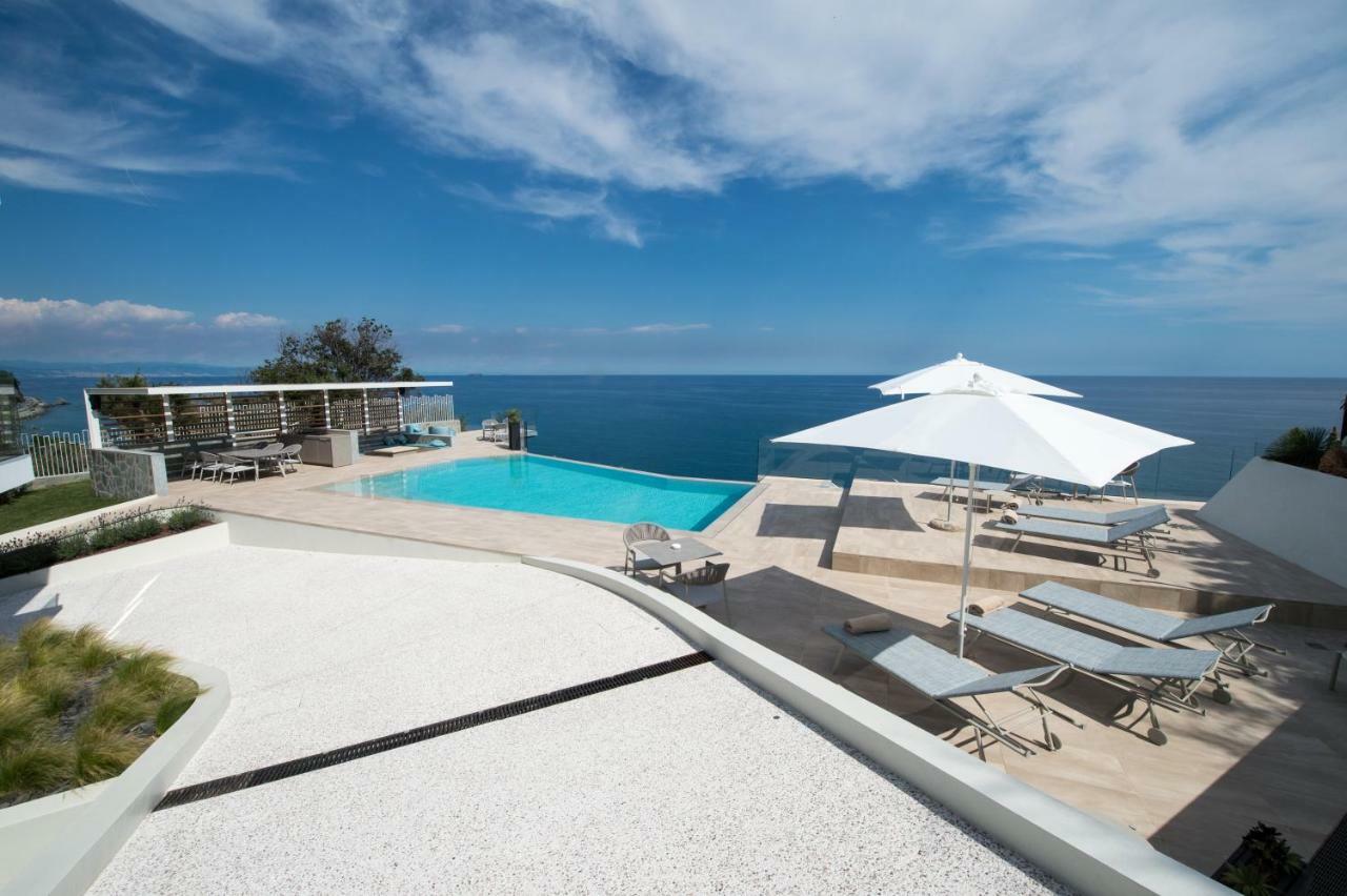 B&B Capo Torre Resort & Spa Albisola Superiore Kültér fotó